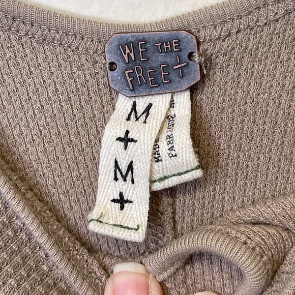 FP |  WTF Taupe Thermal Striped Cuffs Scoop Neck Keyhole Boho Long Sleeve Shirt - Picture 12 of 14